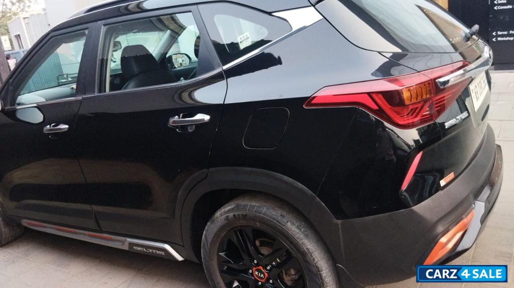 Kia Seltos G1.5 6MT HTX AE