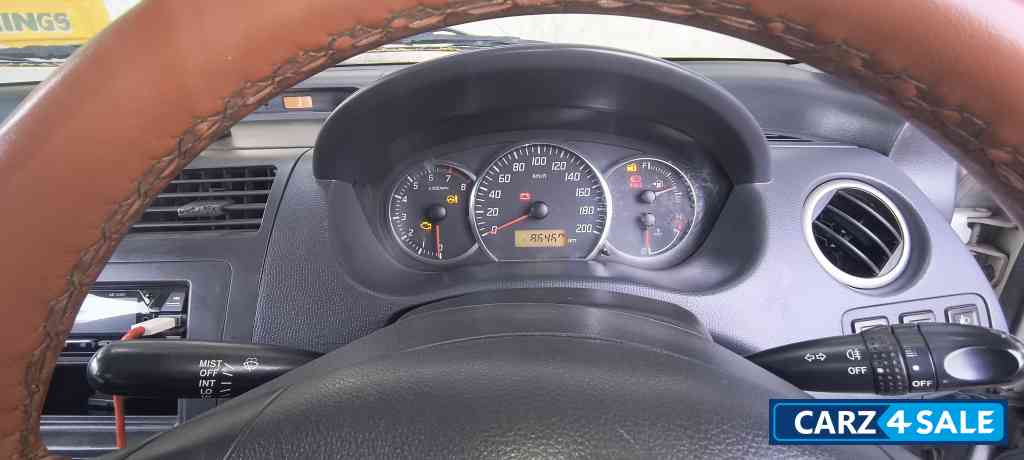 Maruti Suzuki Swift Vxi