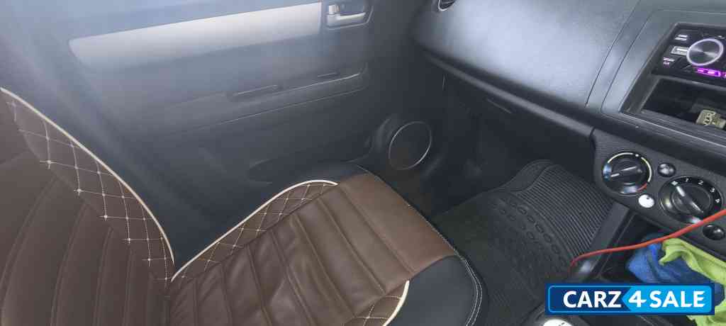 Maruti Suzuki Swift Vxi