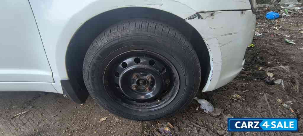 Maruti Suzuki Swift Vxi