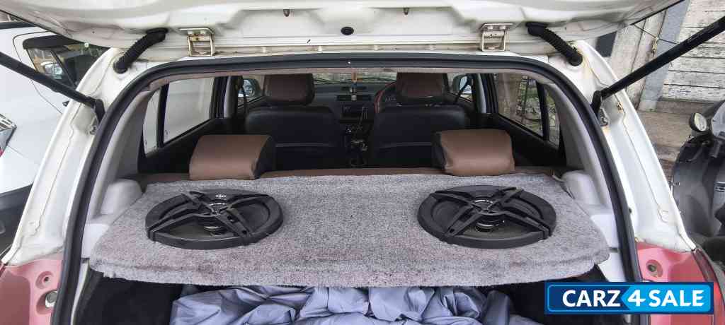 Maruti Suzuki Swift Vxi