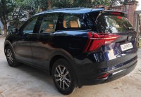 Midnight Black Mahindra XUV700 AX7 AT