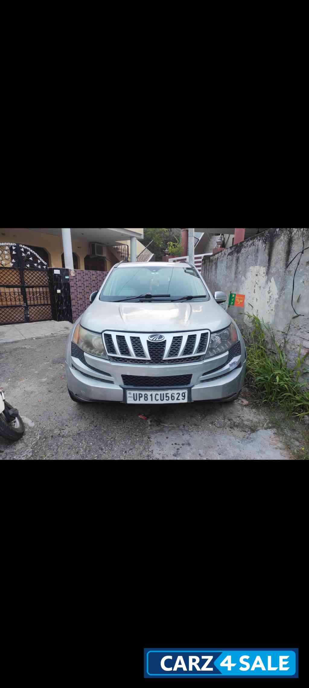 Mahindra XUV 500 W6