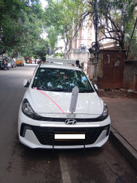 White Hyundai Aura CNG SX