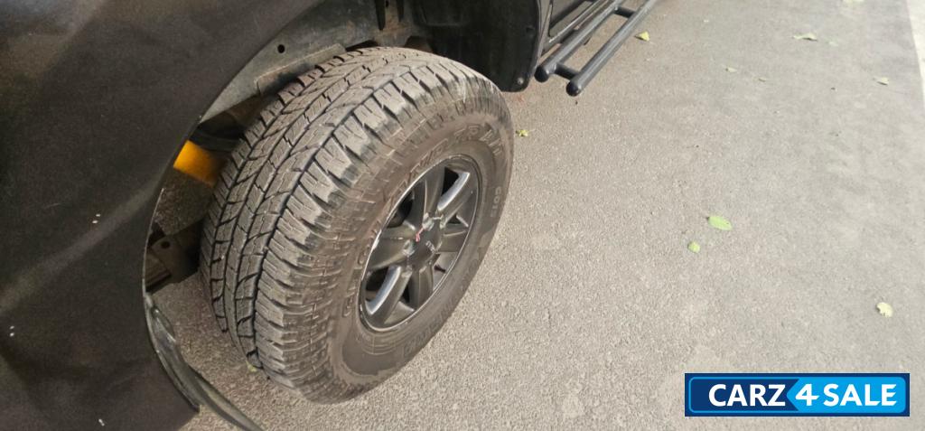 Isuzu D-Max V-Cross 4x4