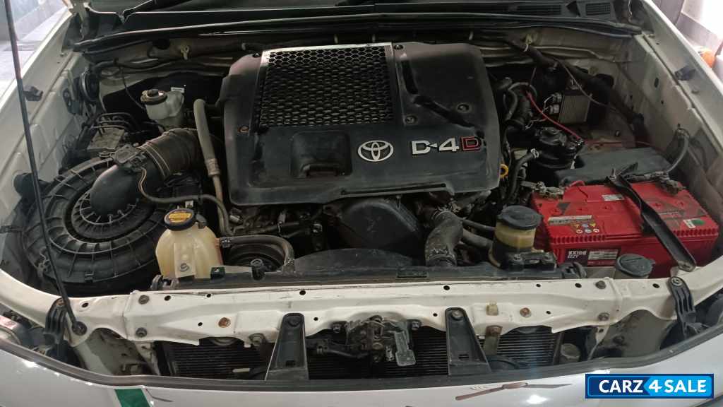 Toyota Fortuner 4*2 MT