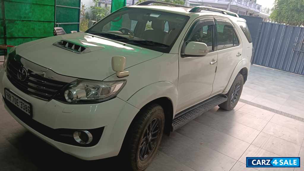 Toyota Fortuner 4*2 MT