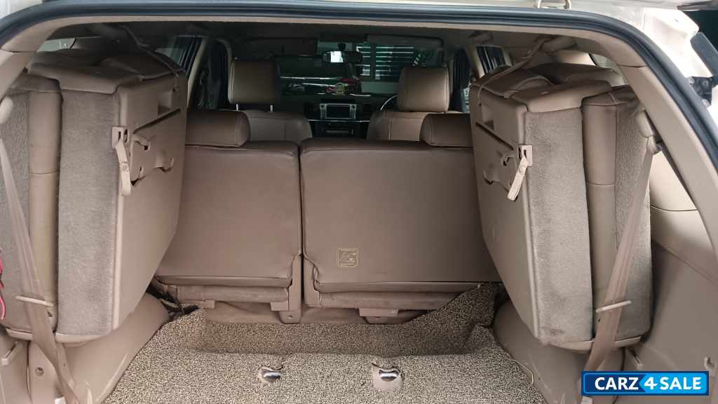 Toyota Fortuner 4*2 MT