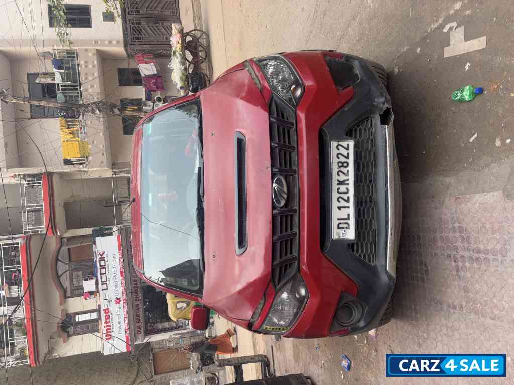 Mahindra NuvoSport N6