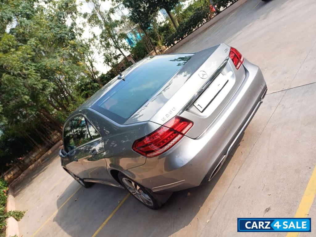Grey Mercedes-Benz E-Class E250D