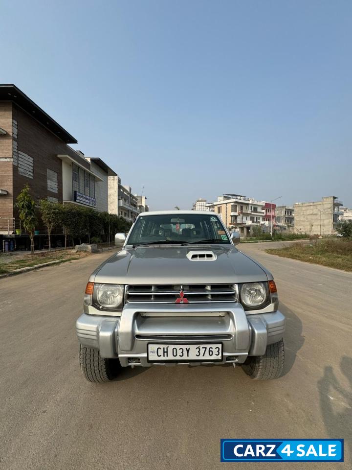 Mitsubishi Pajero Glx