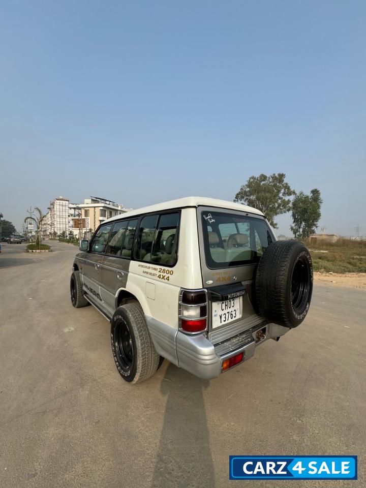 Mitsubishi Pajero Glx