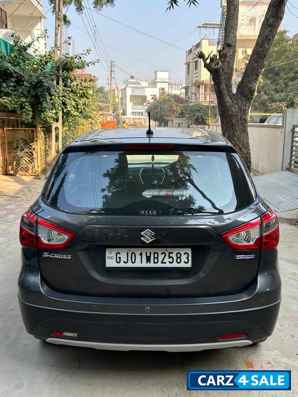 Granite Grey Maruti Suzuki S-Cross Hybrid sigma