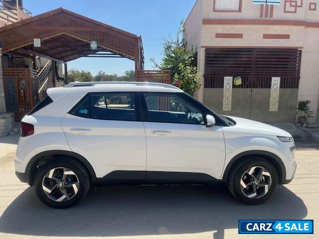 Hyundai Venue SX CRDI 1.5 MT