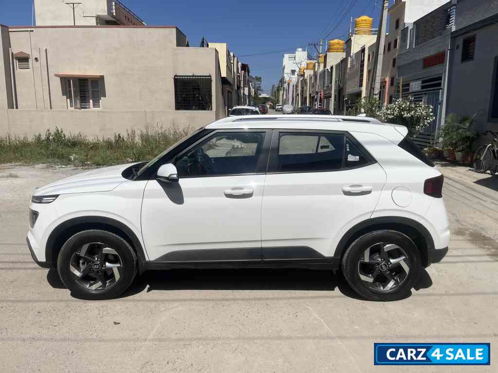 Hyundai Venue SX CRDI 1.5 MT