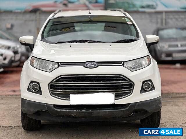 White Ford Ecosport