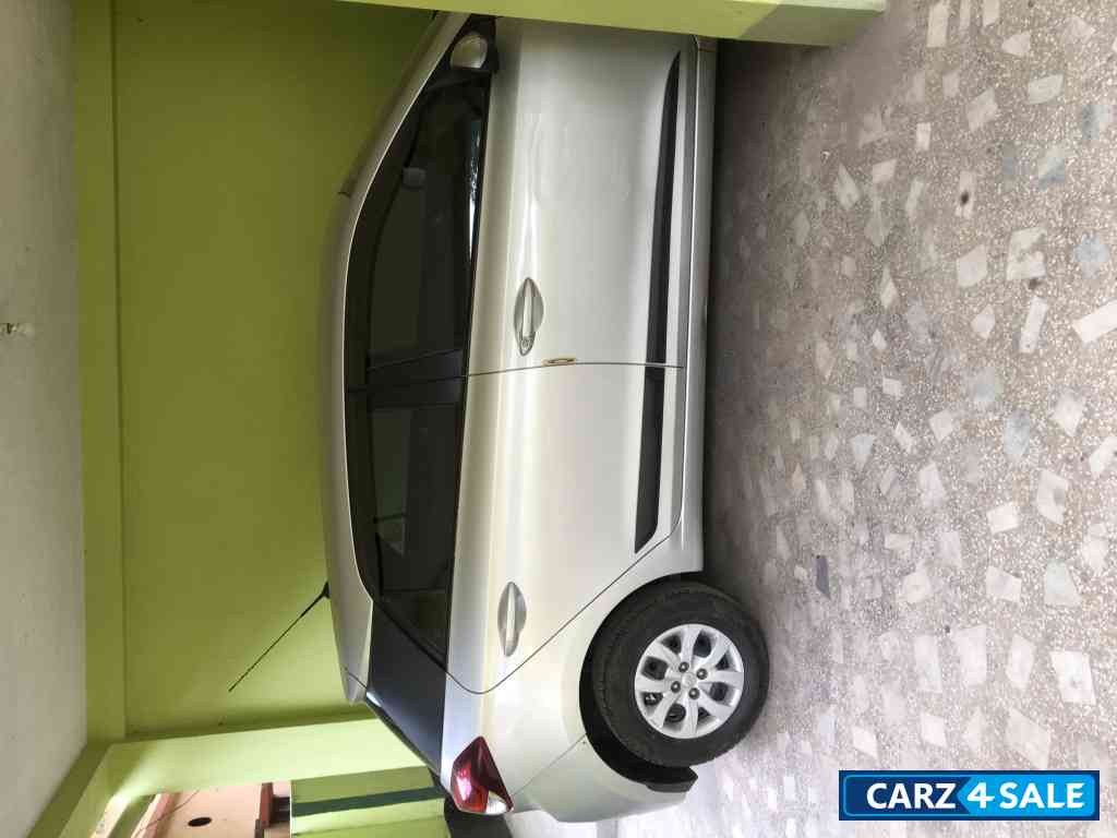 Light Grey Hyundai Elite i20 Magma