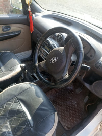 White Hyundai Santro Xing