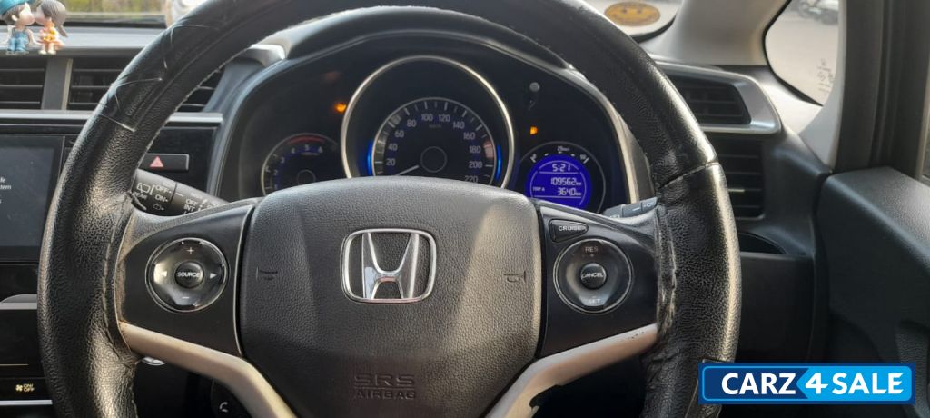 Brown Honda WR-V Vx idtec Brown Honda WR-V Vx idtec