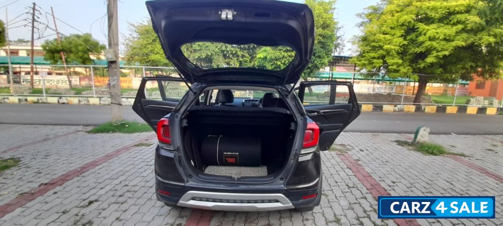 Brown Honda WR-V Vx idtec Brown Honda WR-V Vx idtec