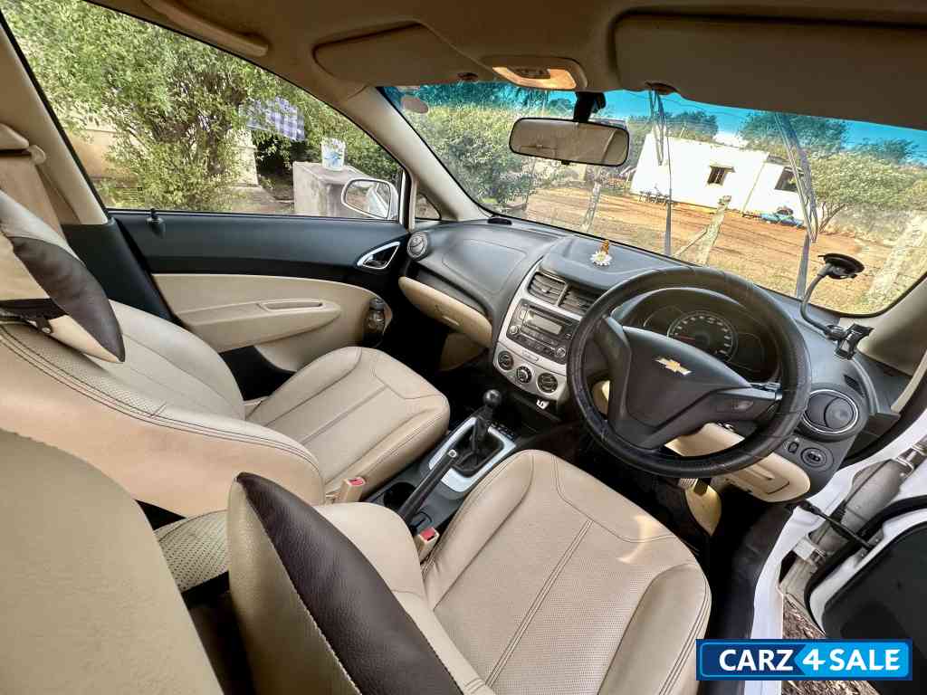 Chevrolet Sail 1.2 LS ABS Chevrolet Sail 1.2 LS ABS