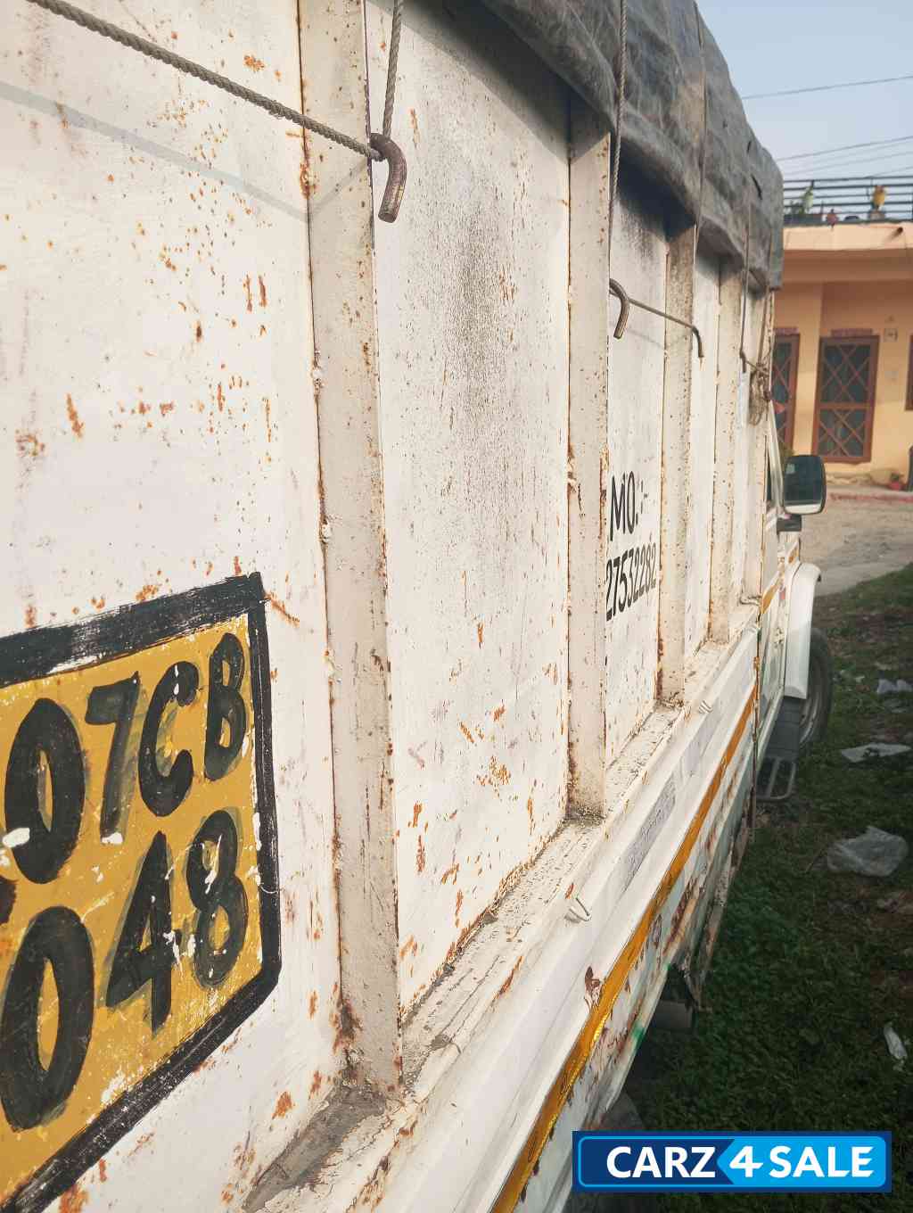 Mahindra  Bolero maxitruck