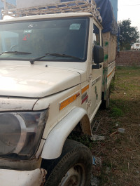 Mahindra  Bolero maxitruck
