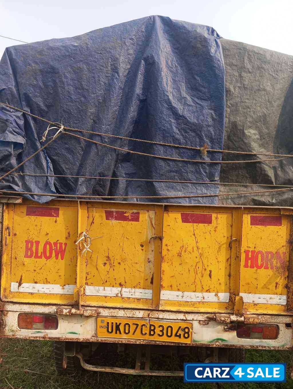 Mahindra  Bolero maxitruck