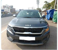 Gravity Grey Kia Seltos HtX