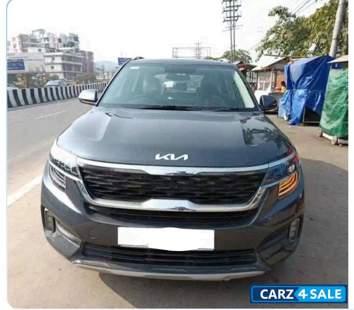 Gravity Grey Kia Seltos HtX