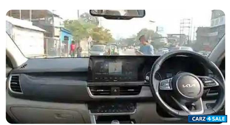 Gravity Grey Kia Seltos HtX