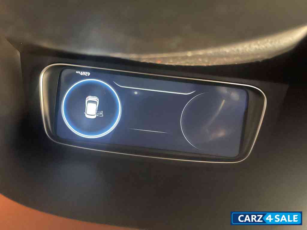 Black Hyundai Alcazar 1.5Dtct signature