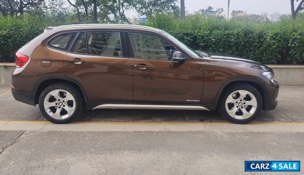Brown BMW X1 xDrive 20d xLine