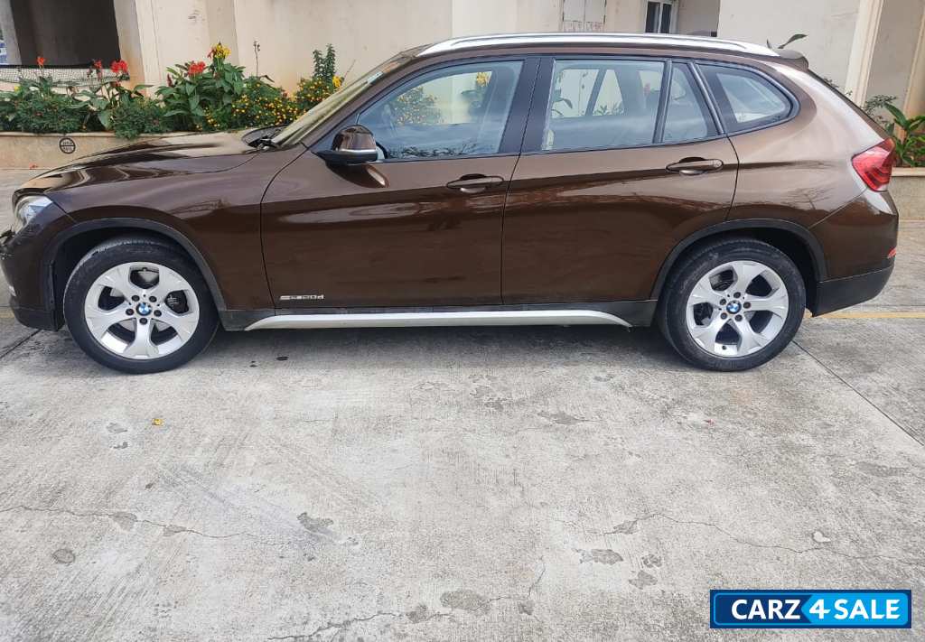 Brown BMW X1 xDrive 20d xLine