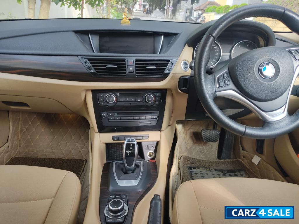 Brown BMW X1 xDrive 20d xLine