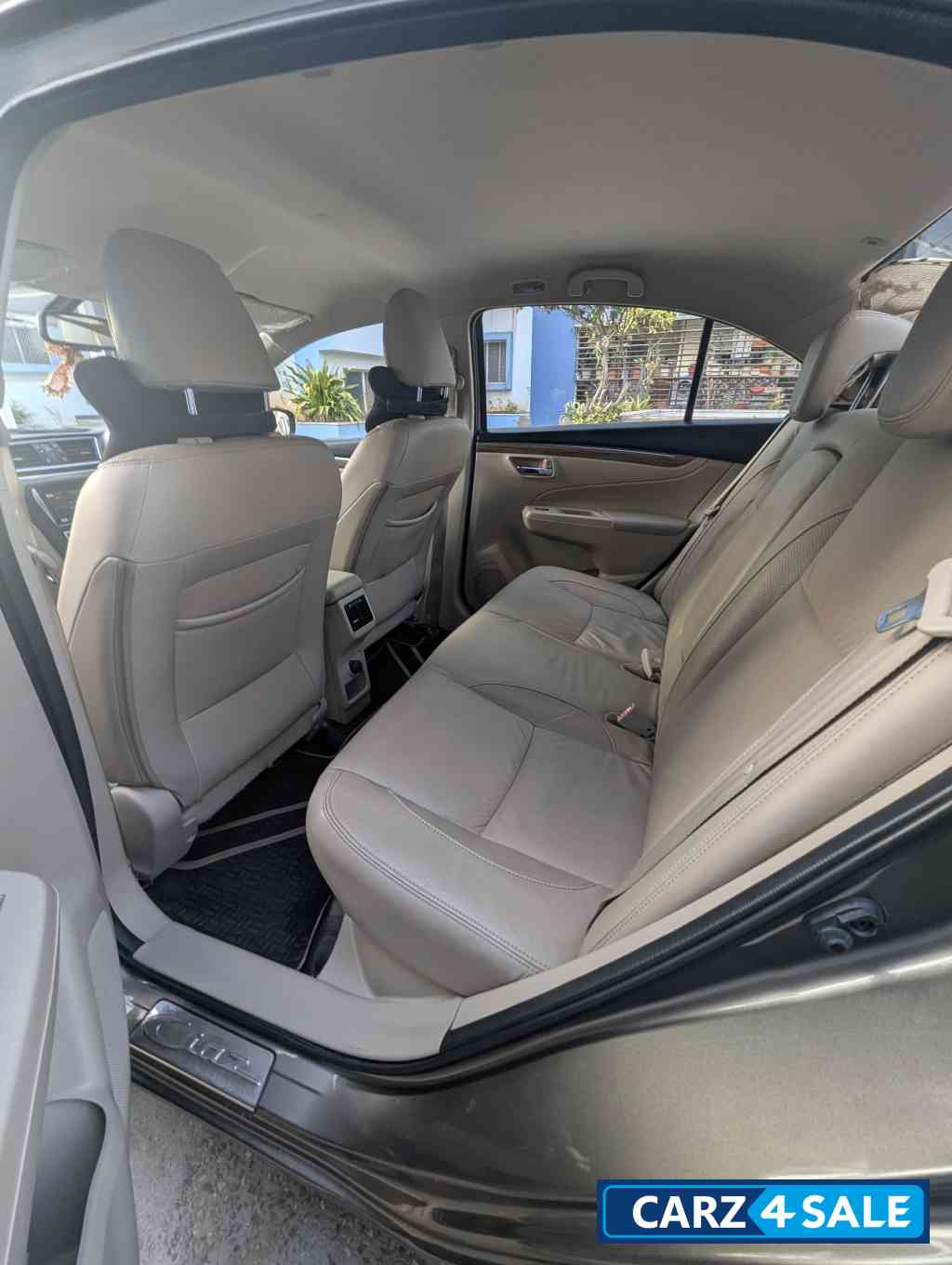 Maruti Suzuki Ciaz Alpha 1.5L Smart Hybrid