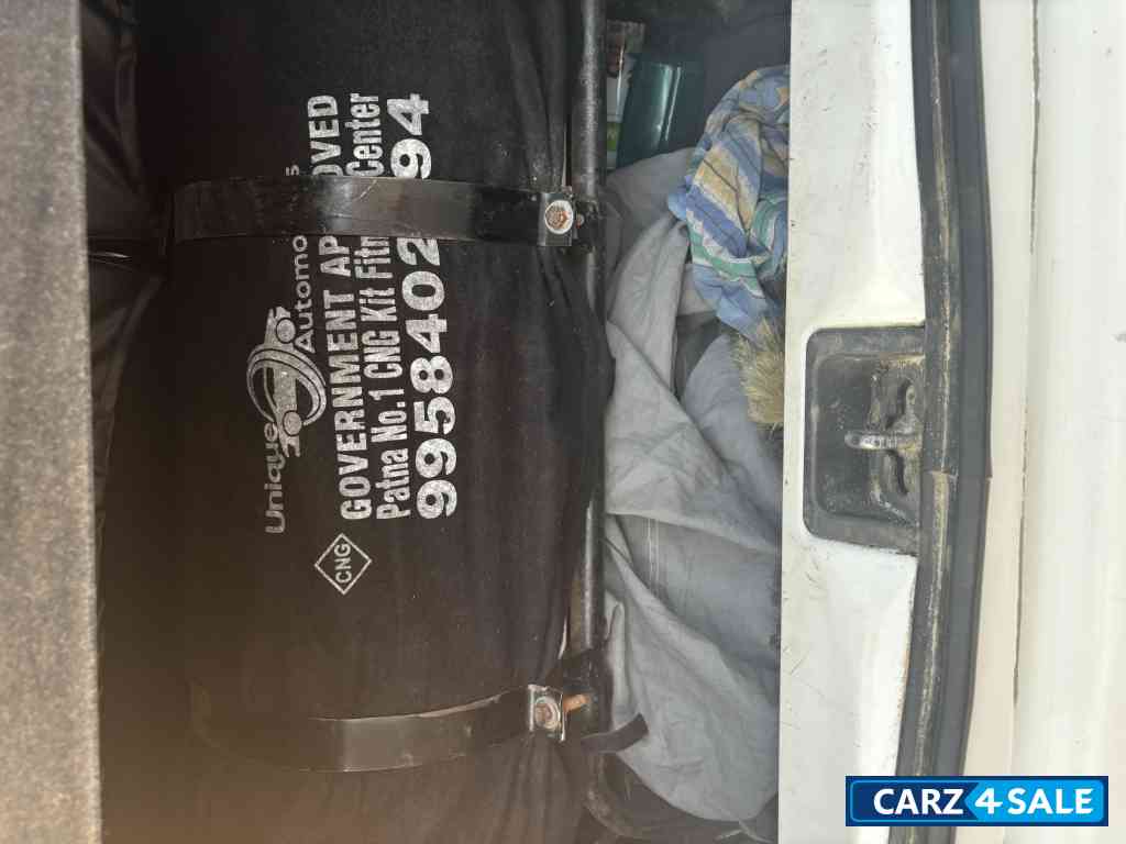 Maruti Suzuki Wagon R Zxi and cng