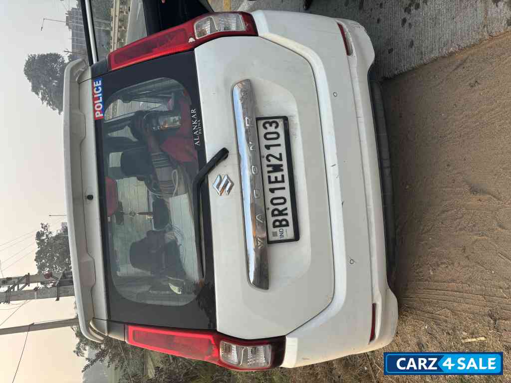 Maruti Suzuki Wagon R Zxi and cng