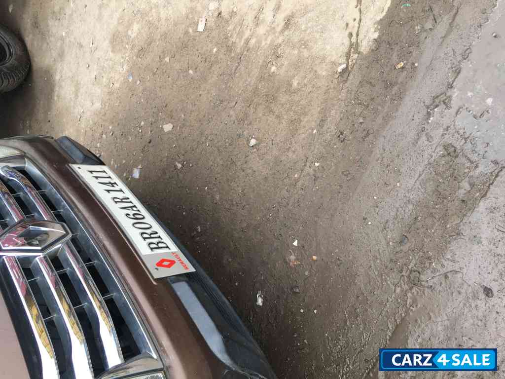 Renault Duster Rxl 85