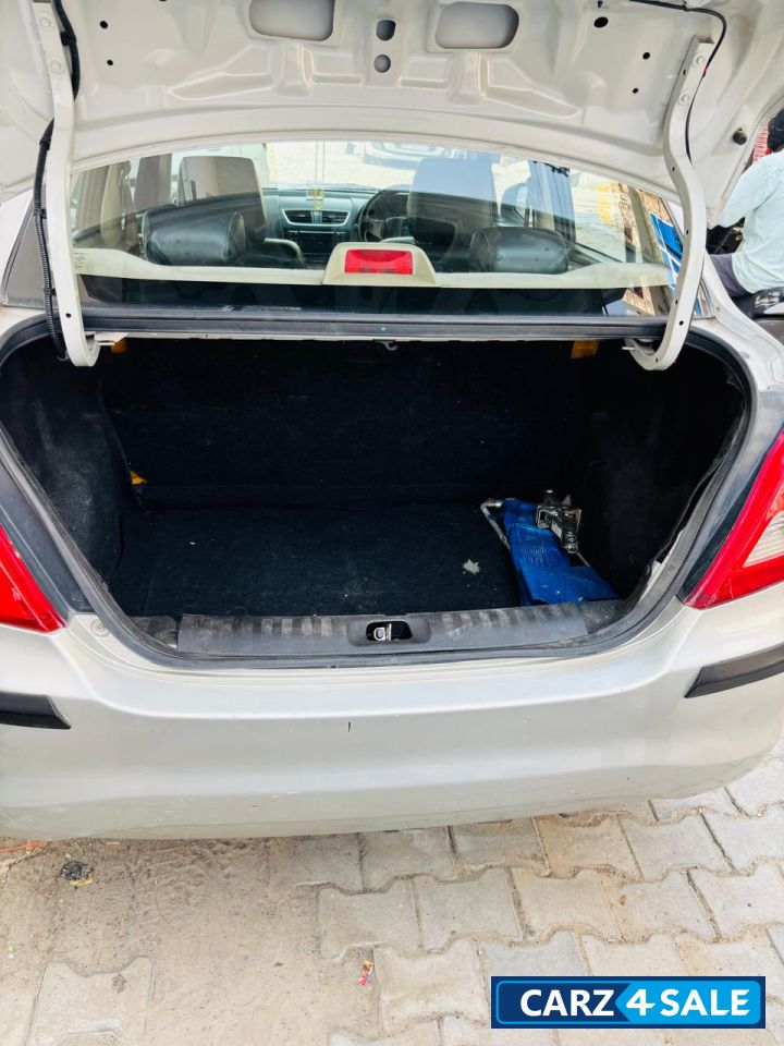 Silver Maruti Suzuki  swift Dzire Vdi