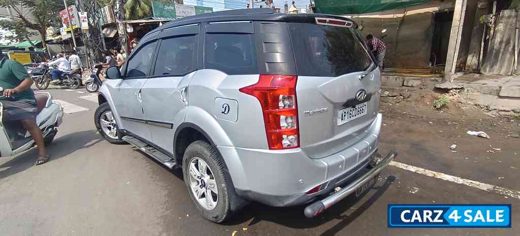 Mahindra XUV 500 W8 Diesel
