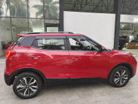 Red Mahindra XUV300 W8(o)