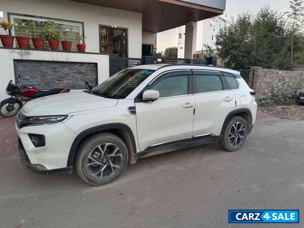 Toyota Urban Cruiser Hyryder V Neo drive