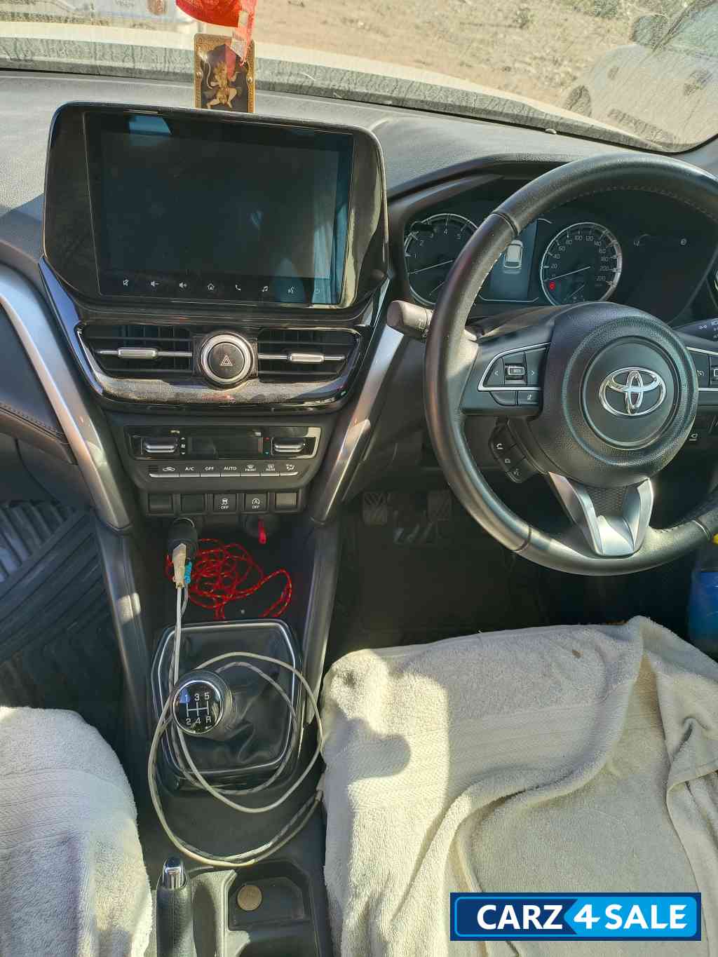 Toyota Urban Cruiser Hyryder V Neo drive