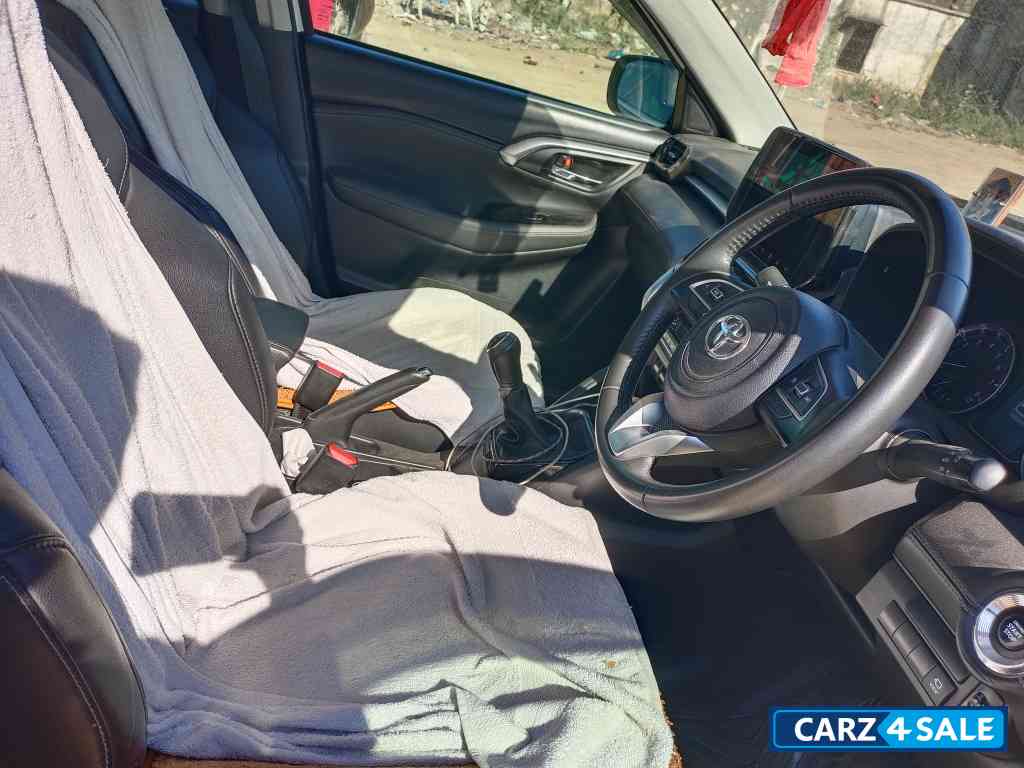 Toyota Urban Cruiser Hyryder V Neo drive