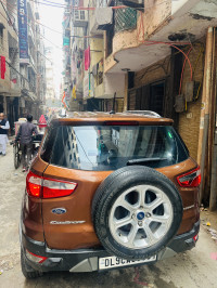 Ford Ecosport Titanium + 1.5 L Petrol sunroof