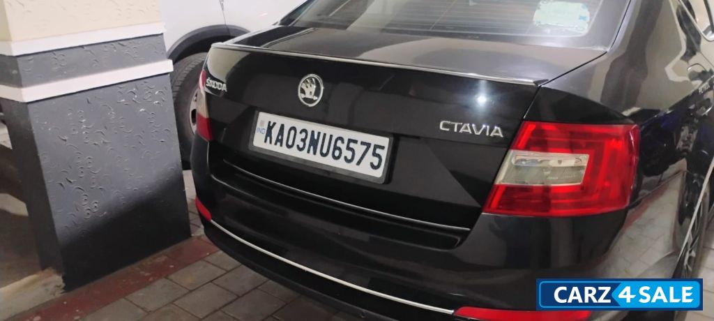Black Skoda Octavia