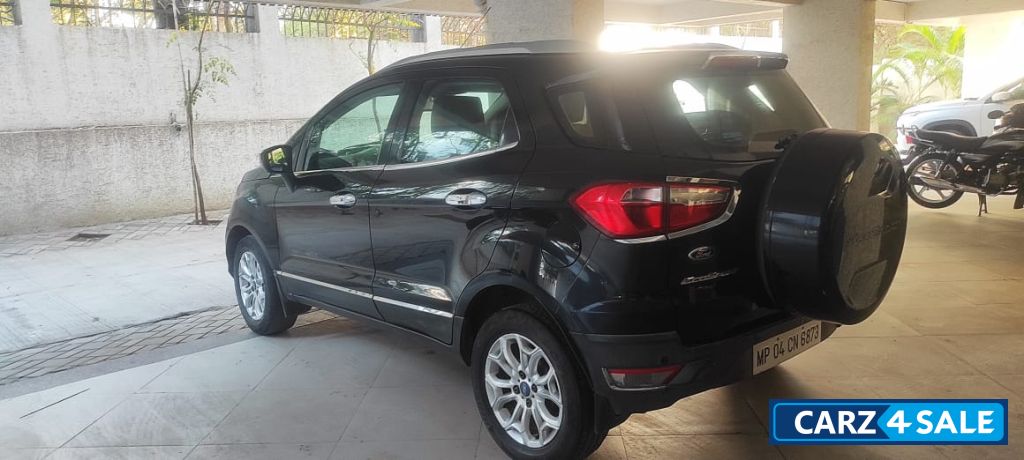 Black Ford Ecosport Titanium 1.5L TDCi Black Ford Ecosport Titanium 1.5L TDCi
