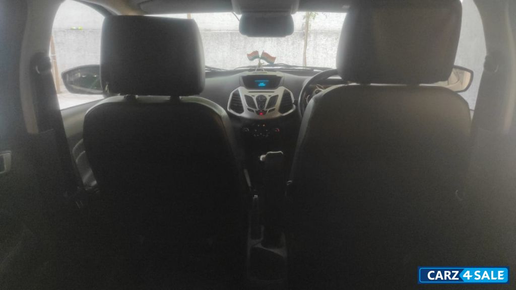 Black Ford Ecosport Titanium 1.5L TDCi Black Ford Ecosport Titanium 1.5L TDCi