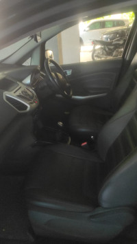 Black Ford Ecosport Titanium 1.5L TDCi